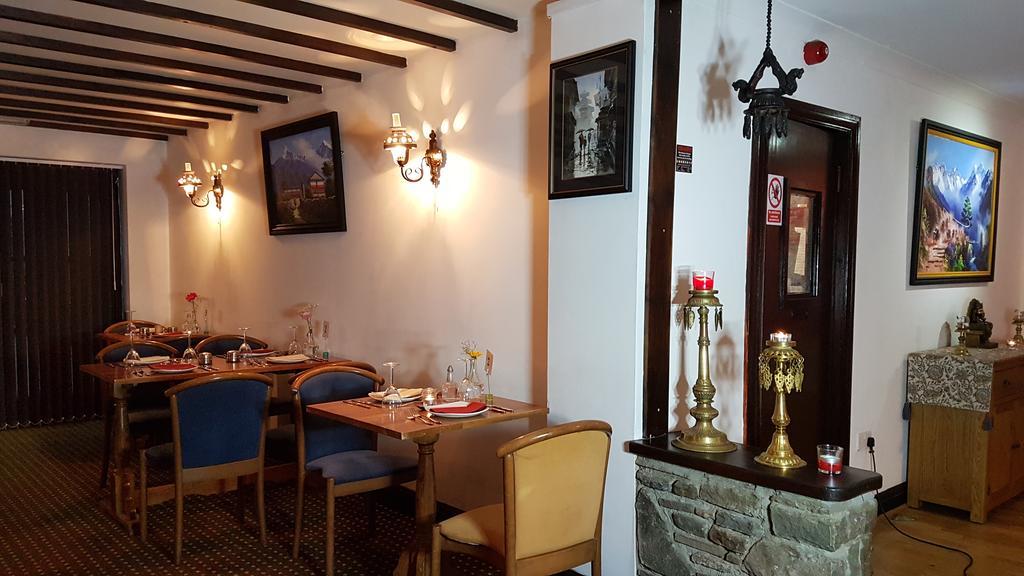 New Gurkha Inn 브레컨 외부 사진