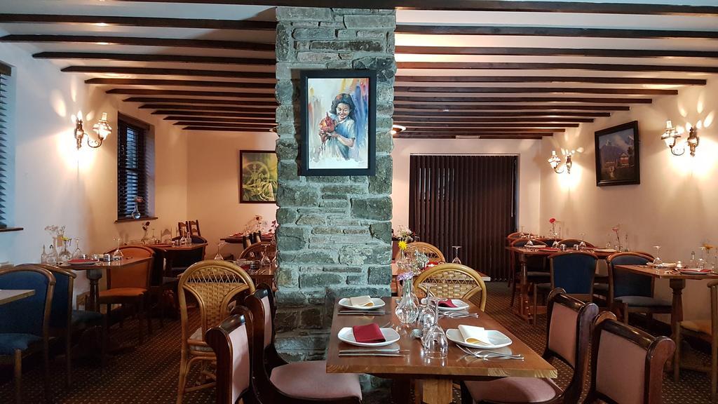 New Gurkha Inn 브레컨 외부 사진