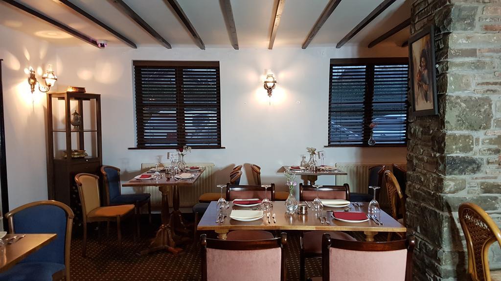 New Gurkha Inn 브레컨 외부 사진
