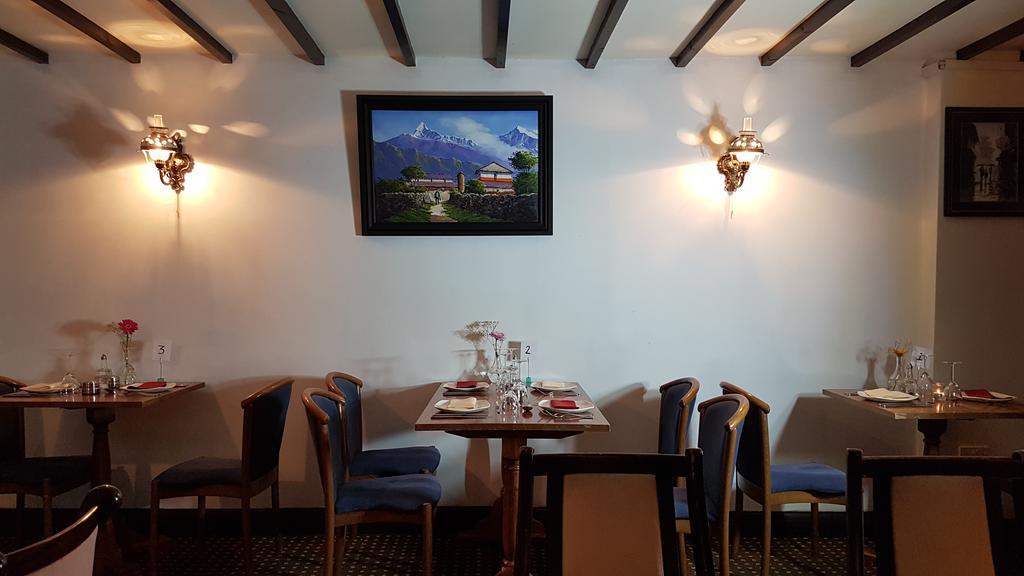 New Gurkha Inn 브레컨 외부 사진